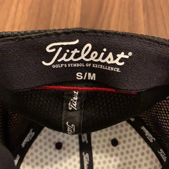 Titleist Men's Tour Sports Mesh Golf Hat - Picture 2 of 5